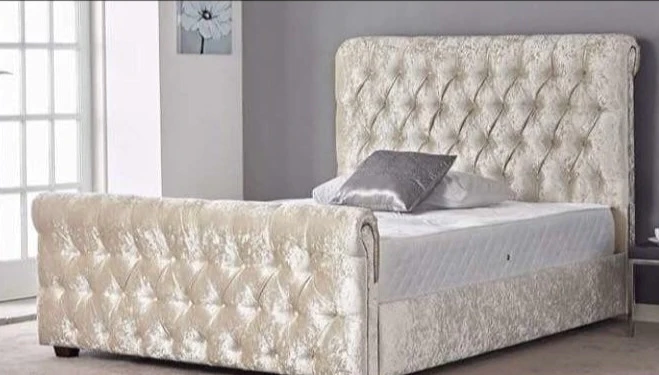 Diamond Essence Scroll Sleigh Bed